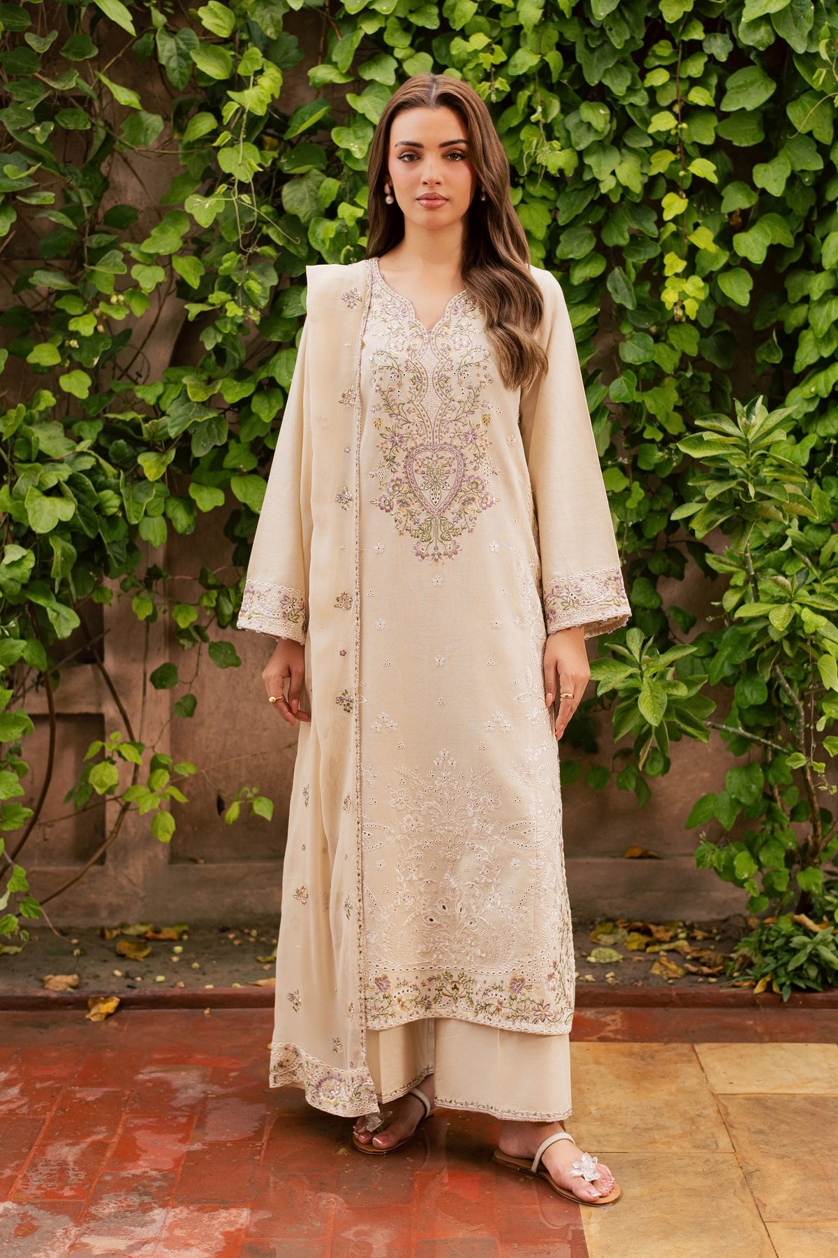 Sugar Plum 3Pc - Embroidered Khaddar Pret