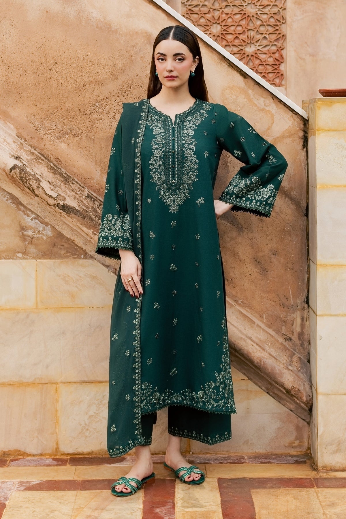 Nami 3Pc - Embroidered Khaddar Pret