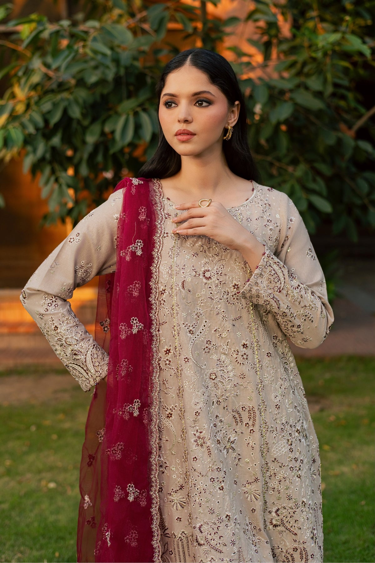 Naina 3Pc - Embroidered Karandi Pret