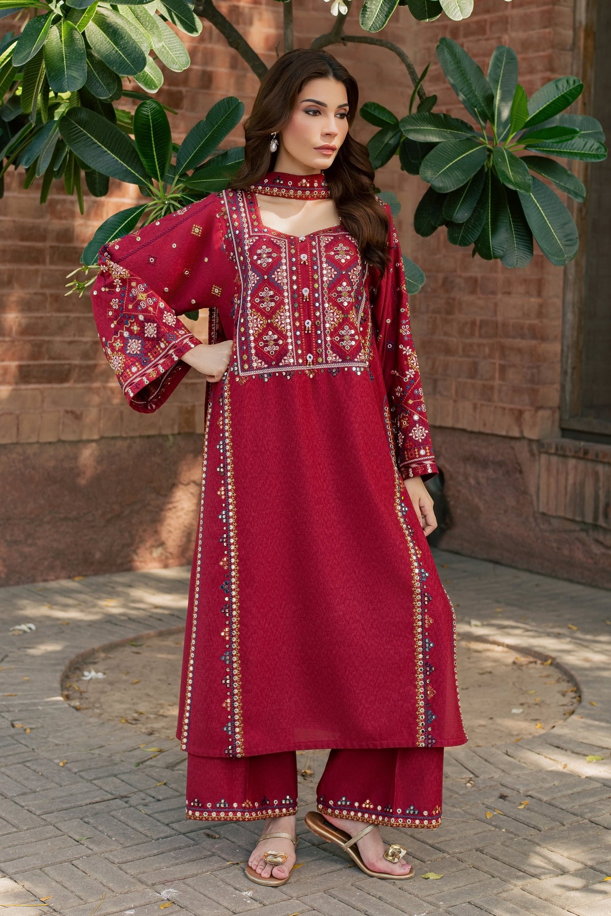 Kacho 3Pc - Embroidered Karandi Pret
