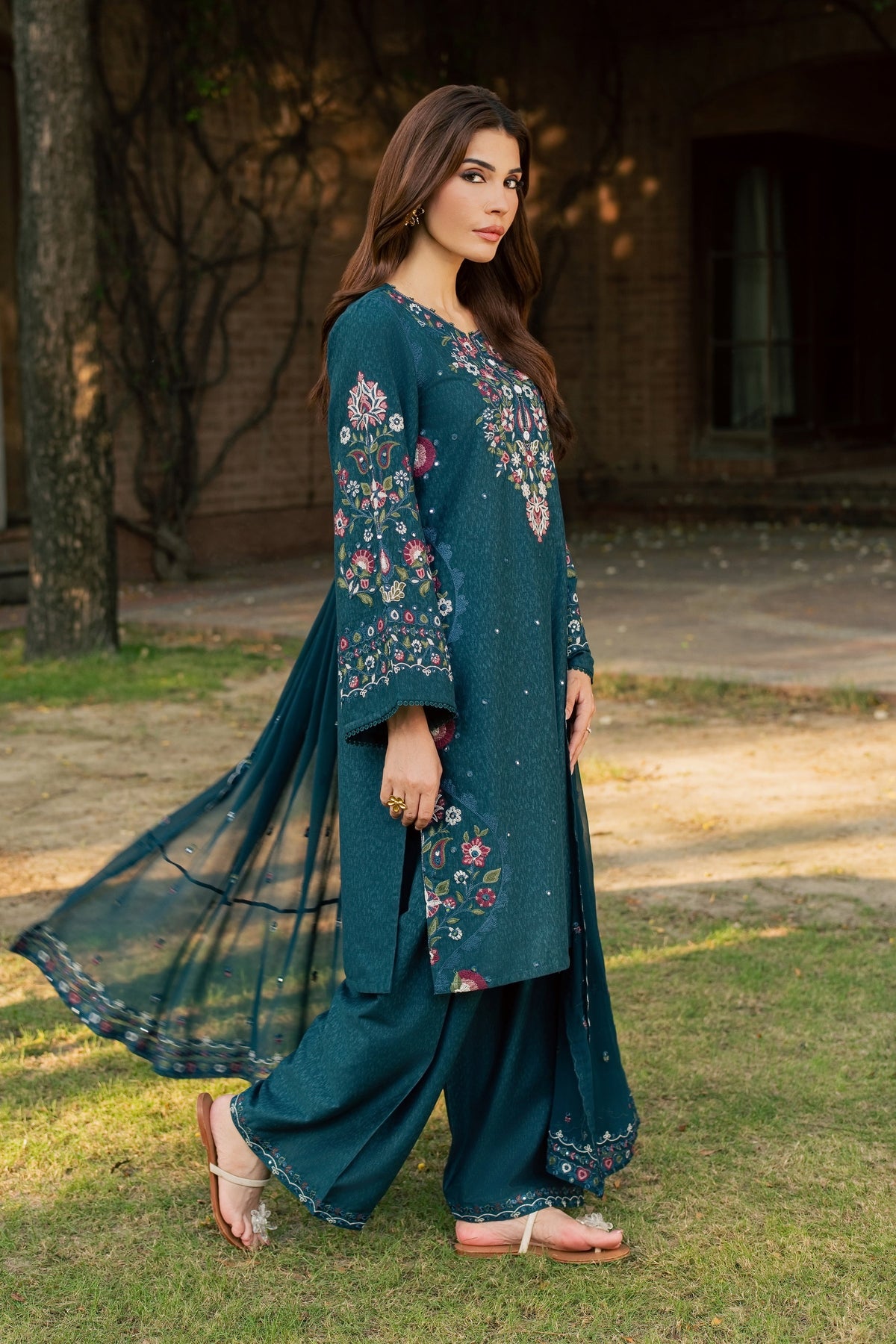 Pam 3Pc - Embroidered Karandi Pret