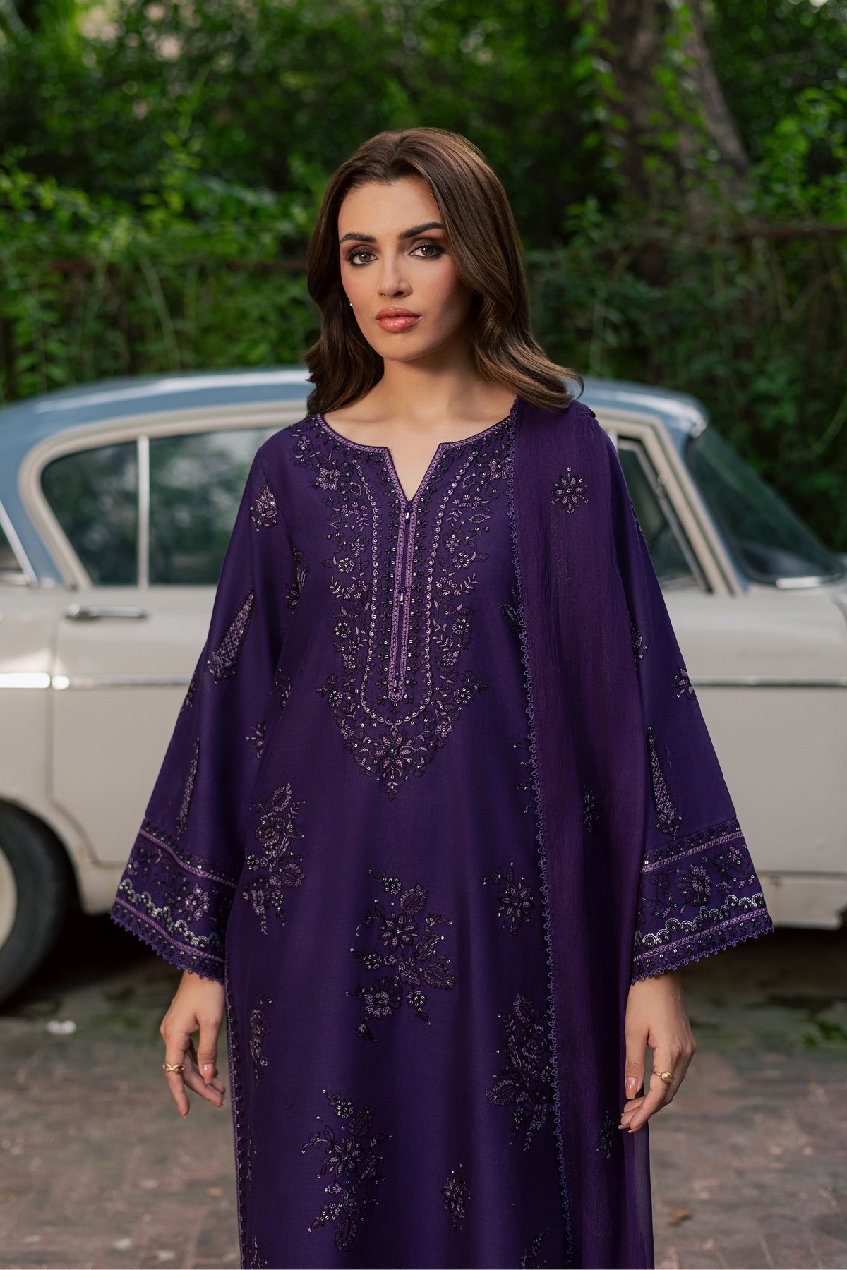 Kiyomi 3Pc - Embroidered Khaddar Pret