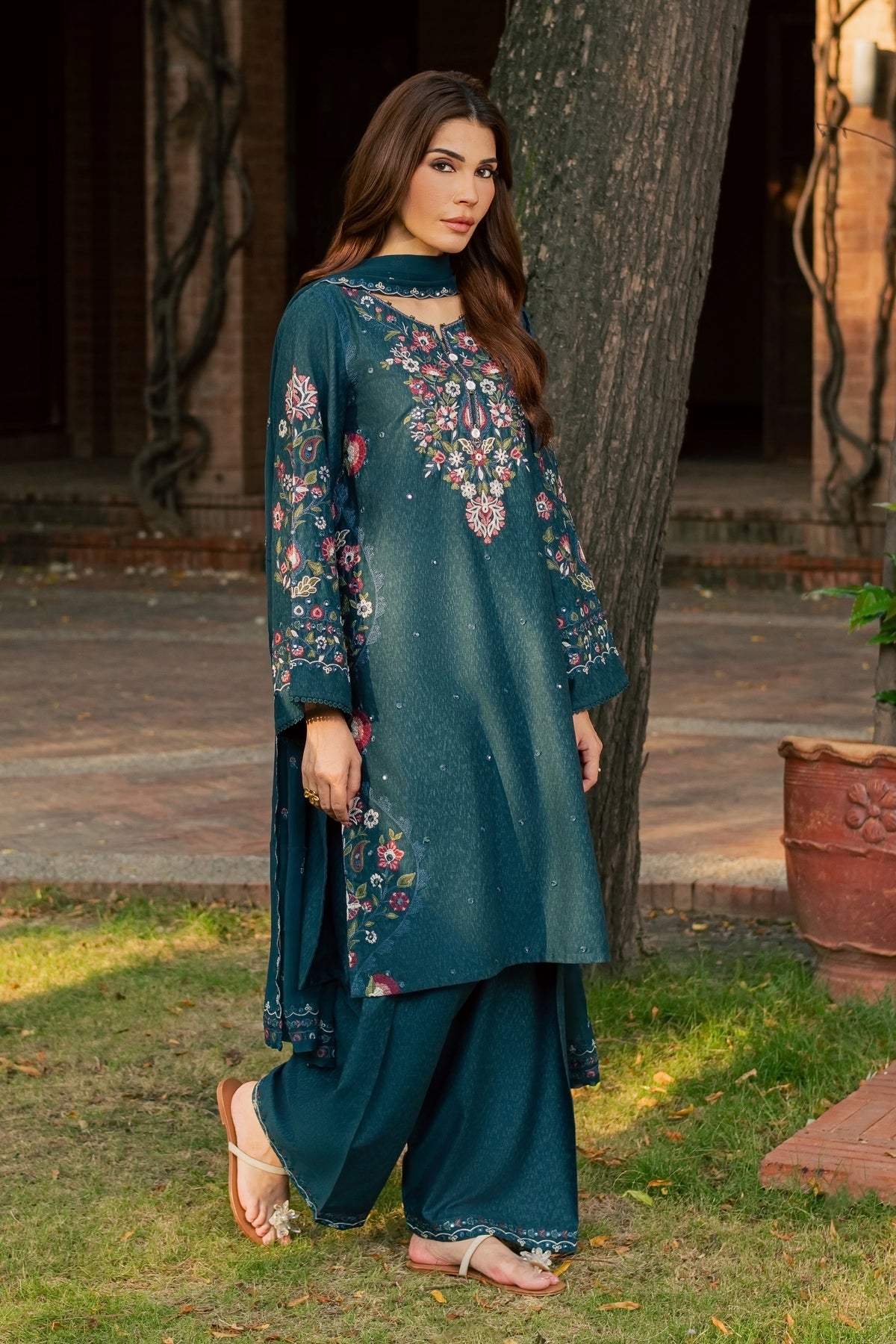Pam 3Pc - Embroidered Karandi Pret