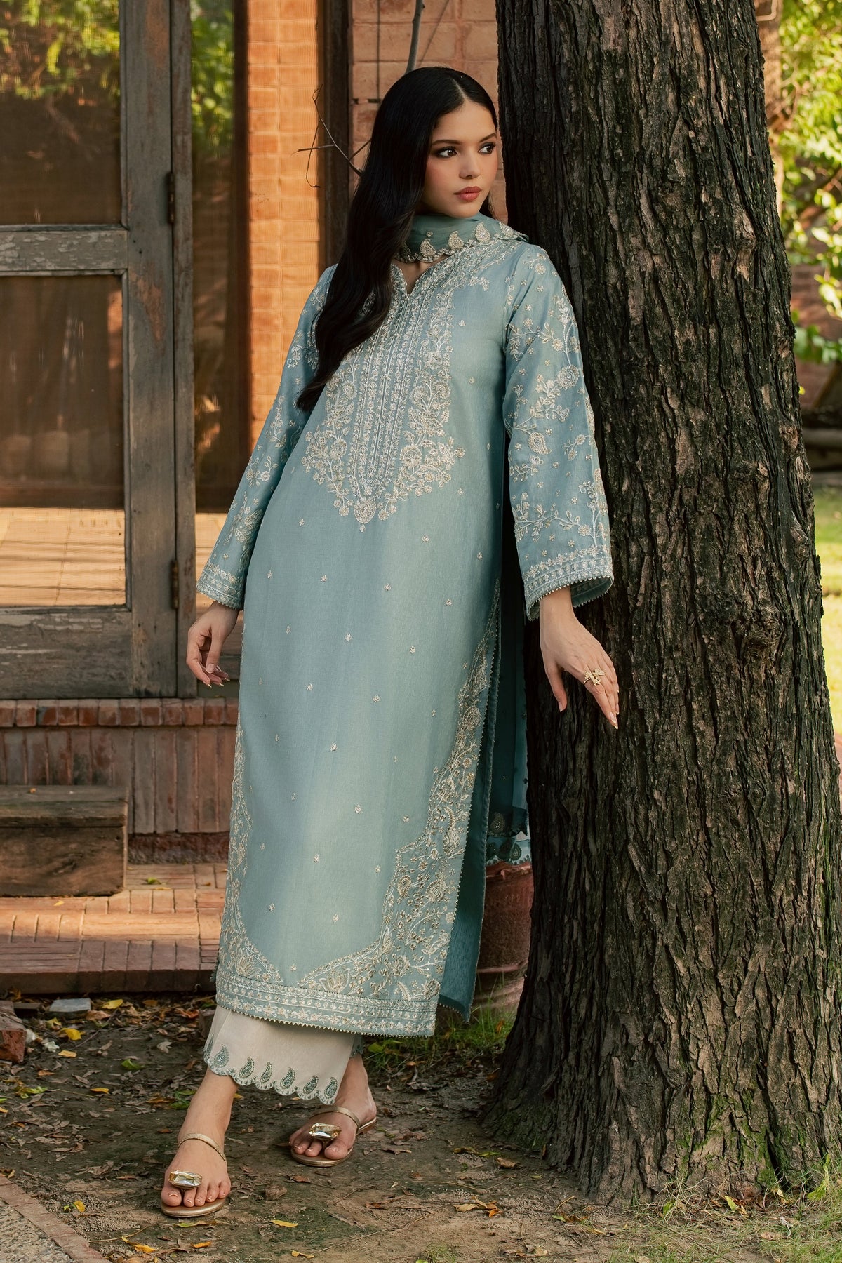 Faheema 3Pc - Embroidered Karandi Pret
