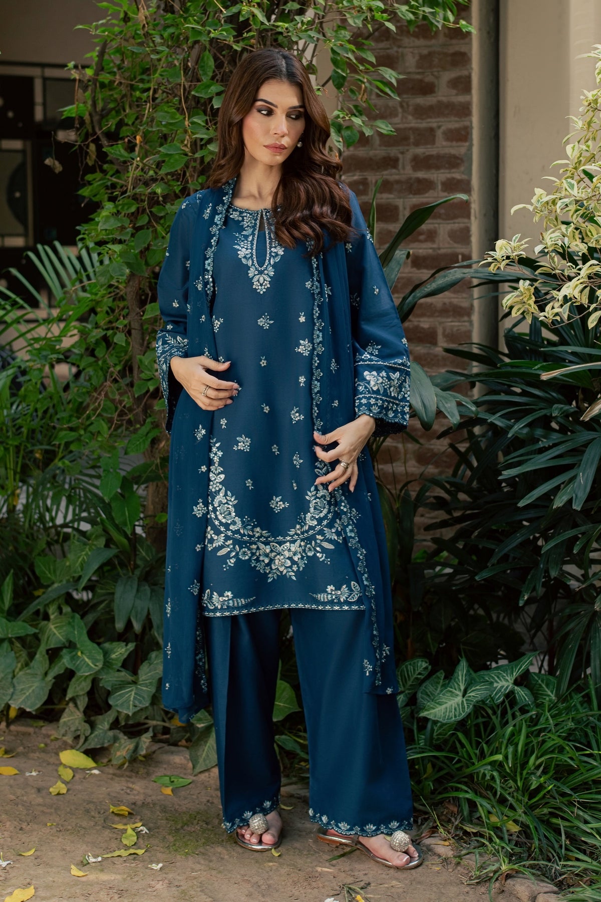 Jewel Arzoo  3Pc - Embroidered Khaddar Pret