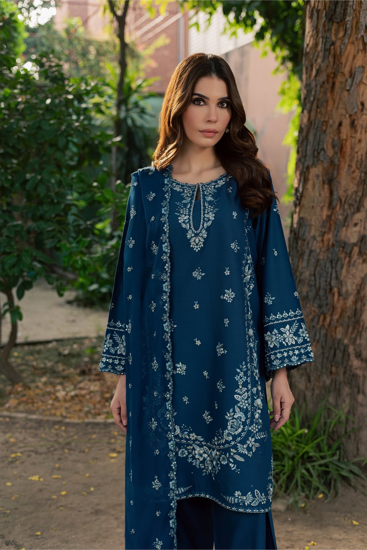 Jewel Arzoo  3Pc - Embroidered Khaddar Pret