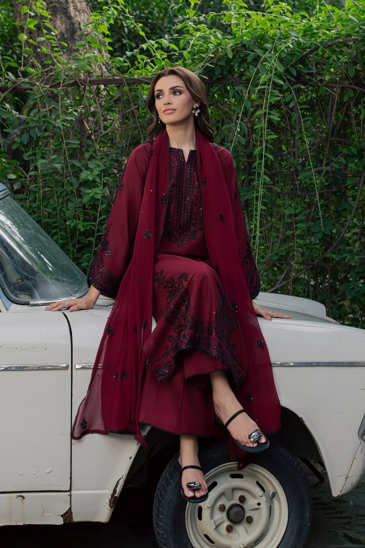 Red Manzar 3Pc - Embroidered Khaddar Pret
