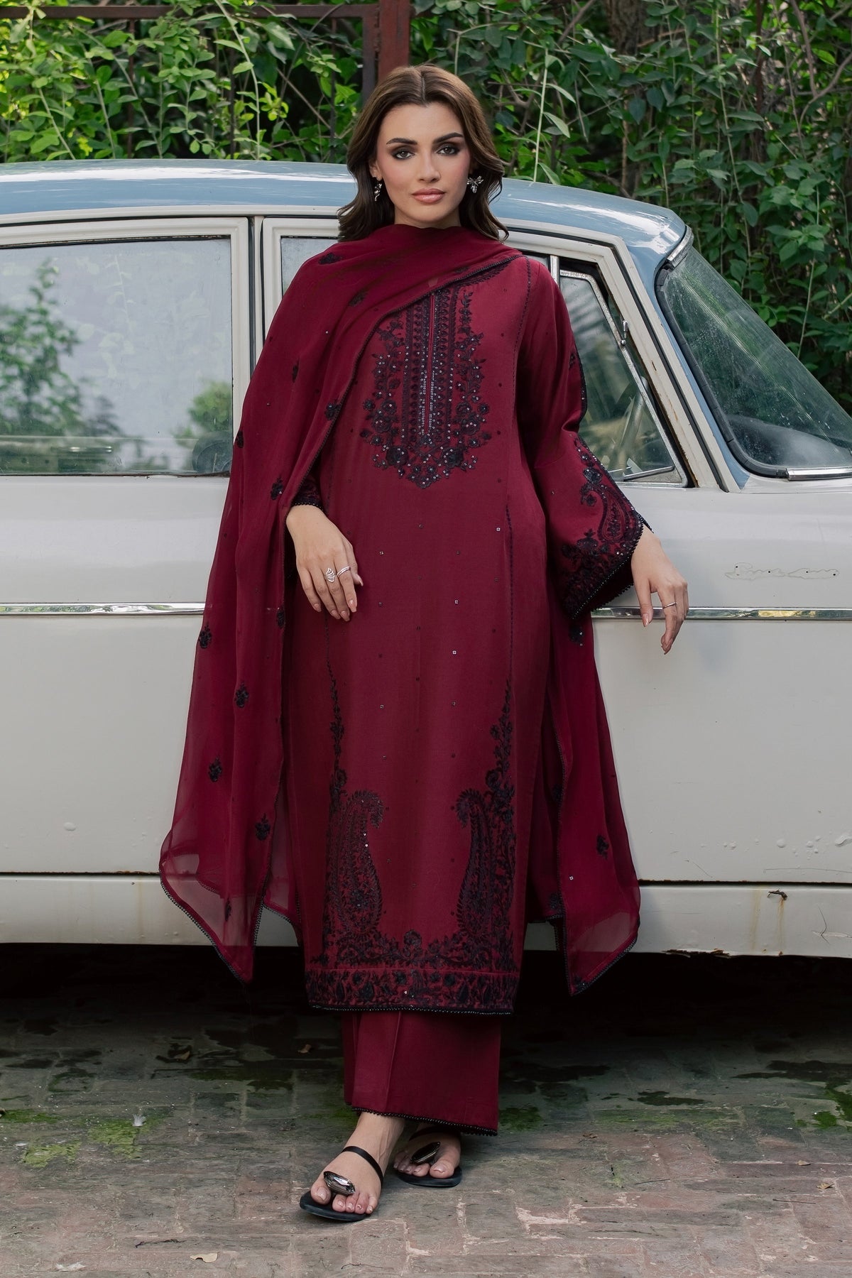 Red Manzar 3Pc - Embroidered Khaddar Pret