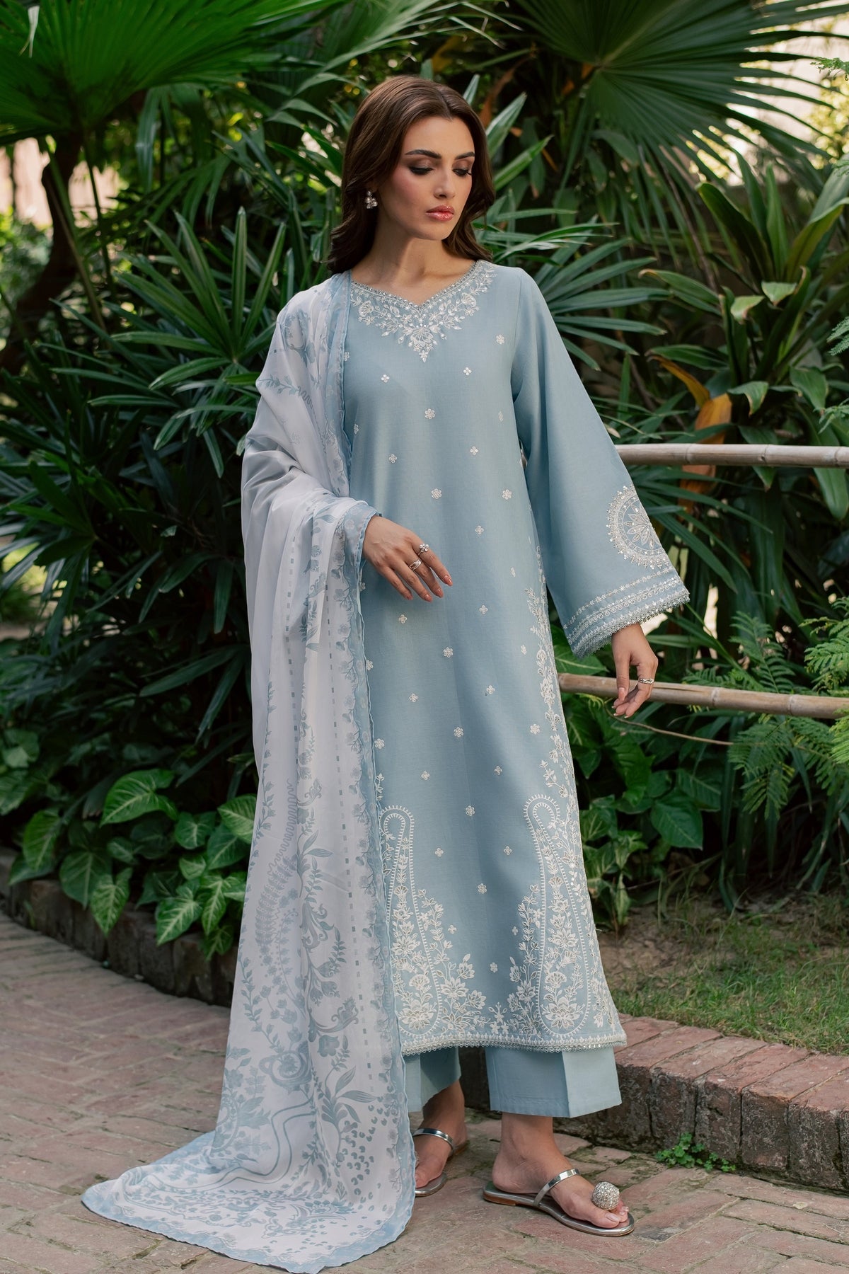 Phoebe 3Pc - Embroidered Khaddar Pret