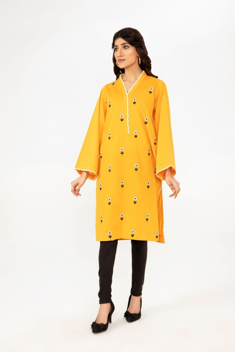Neddle Craft Embroidered Shirt