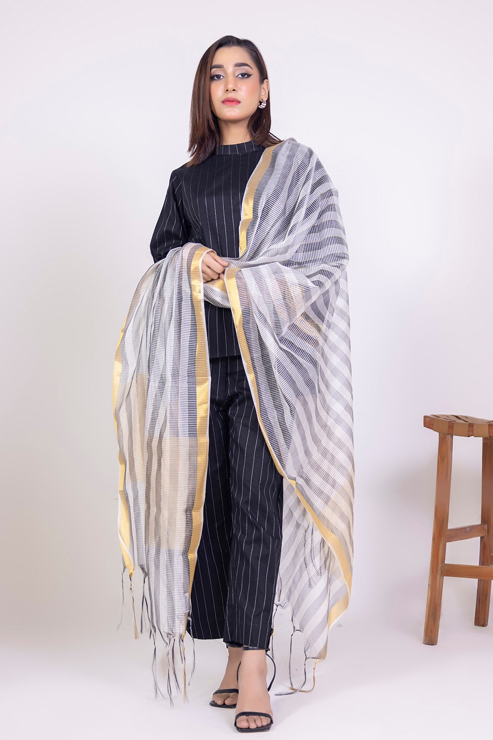 Jacuard Dupatta
