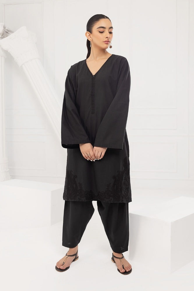 Yarn Dyed Embroidered Shirt And Trouser