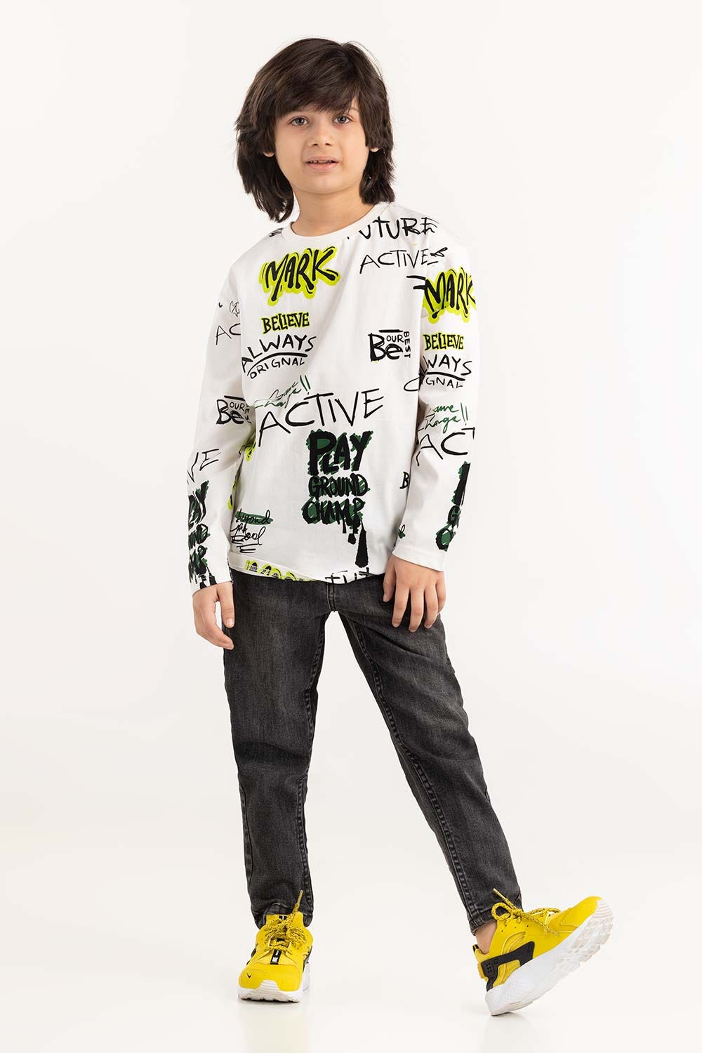 https://cdn.shopify.com/s/files/1/0706/3253/8159/files/white_round_neck_t-shirt_224-313-018_4.jpg?v=1758454765