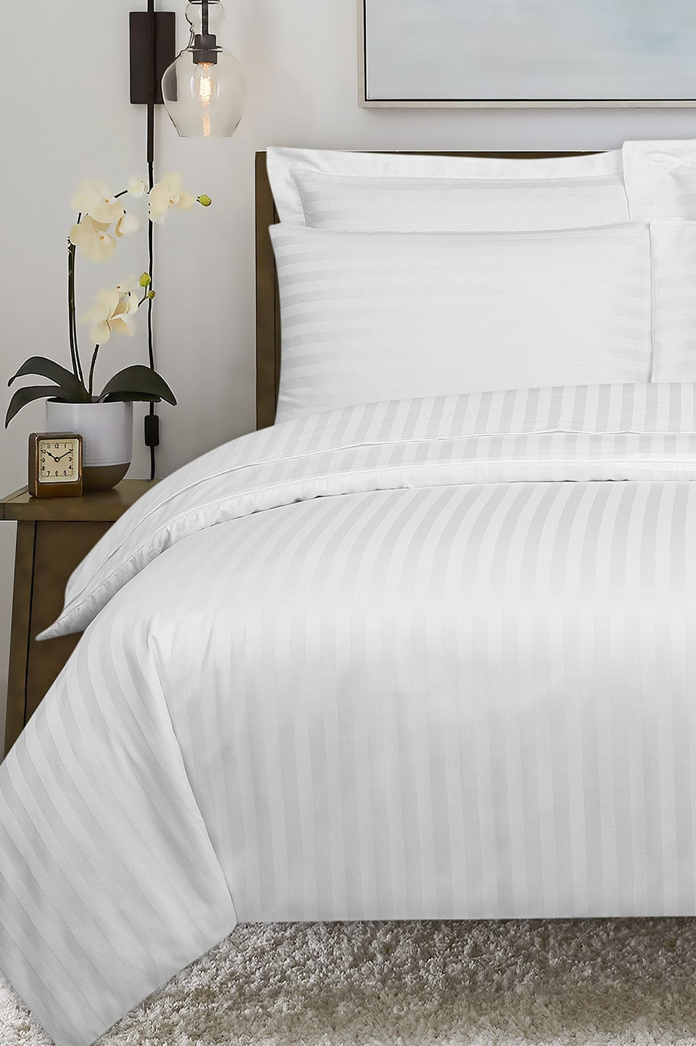 White Stripe Satin T-250 Quiltcover Set 24