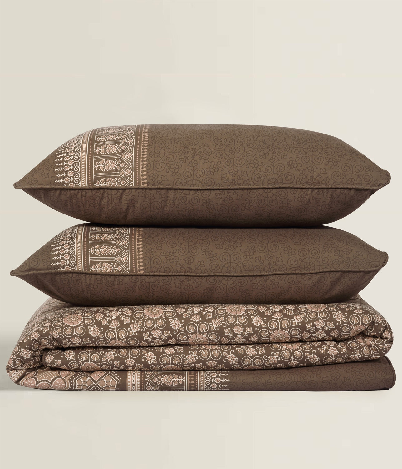 https://cdn.shopify.com/s/files/1/0706/3253/8159/files/wood-folk-quilt-cover-set-gulahmed-_4.jpg?v=1758373550