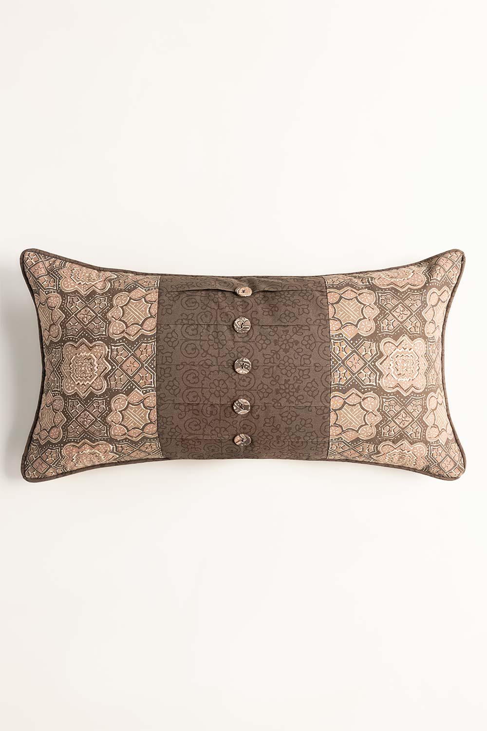 https://cdn.shopify.com/s/files/1/0706/3253/8159/files/wood-folk-t-150-deck-cushion-cover-gulahmed-front_1.jpg?v=1758373533