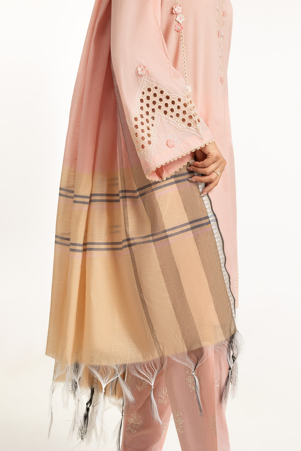 yarn-dyed Dupatta