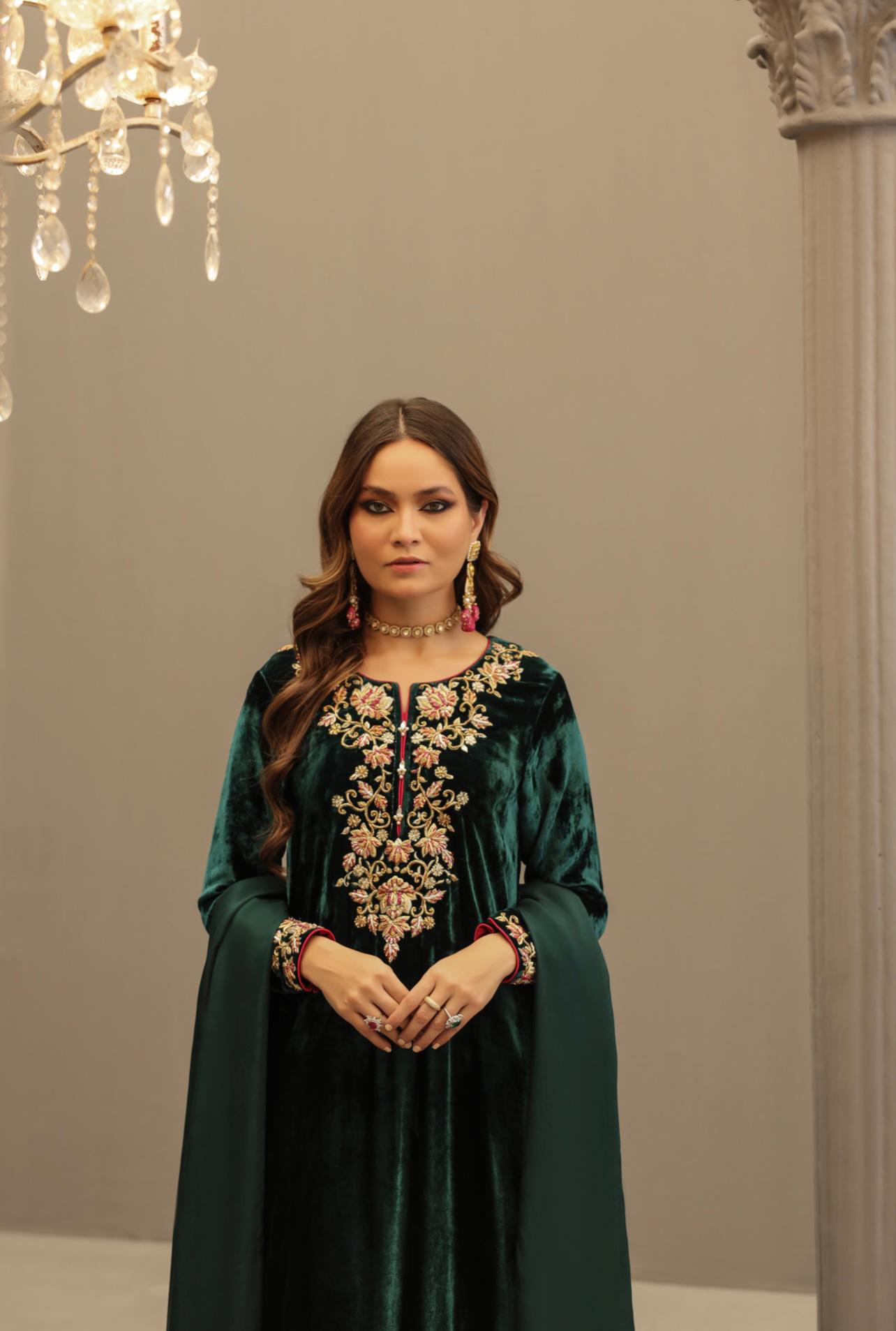 Zaibtan Velvet Luxe by Alizay Saad