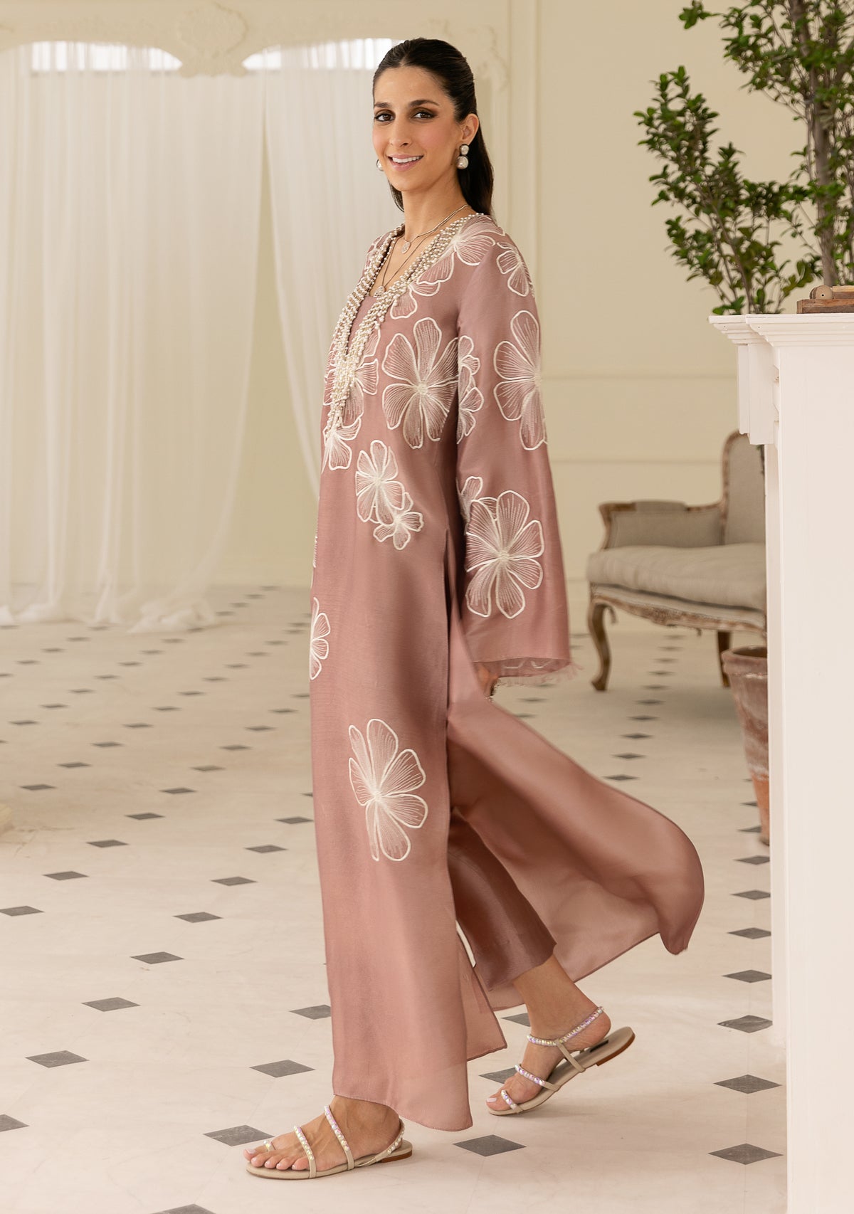 https://cdn.shopify.com/s/files/1/0676/8177/9968/files/zianap2.jpg?v=1752575067