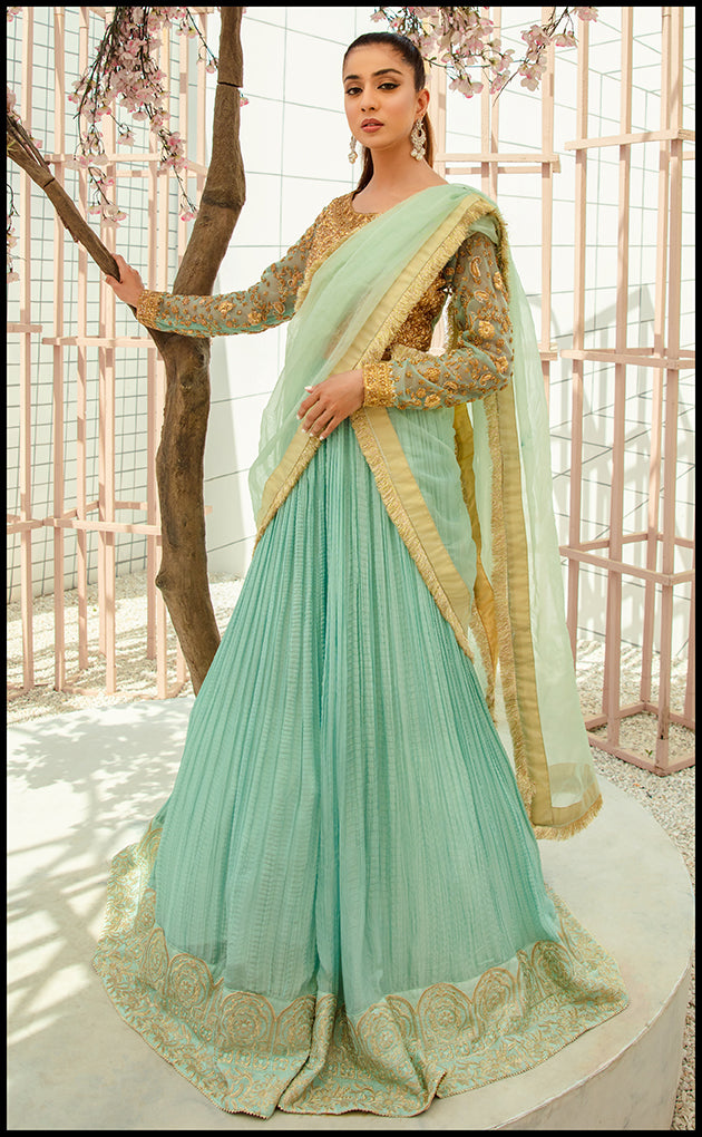 https://cdn.shopify.com/s/files/1/0560/5431/7229/products/zina-semi-formals-572437.jpg?v=1664395910