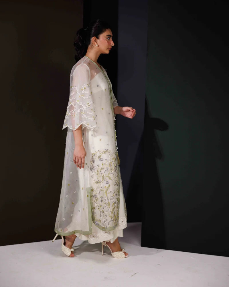 Zohra Off White