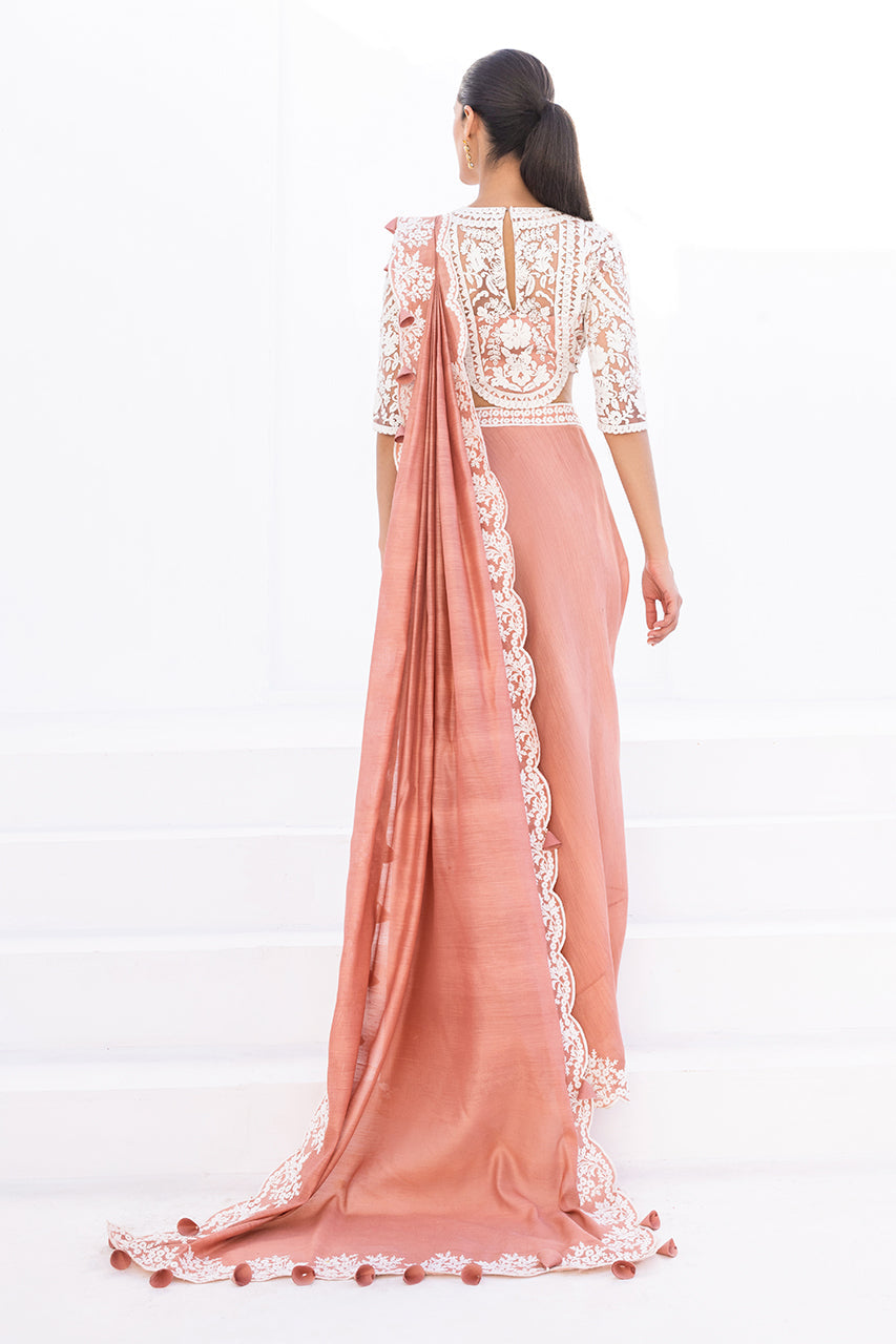 https://cdn.shopify.com/s/files/1/0588/3661/5221/products/zohreh_2.jpg?v=1678793179